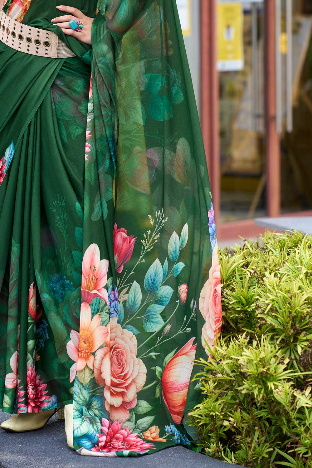 Gorgeous Look Floral Printed Saree In Dark Green Georgette Fabric