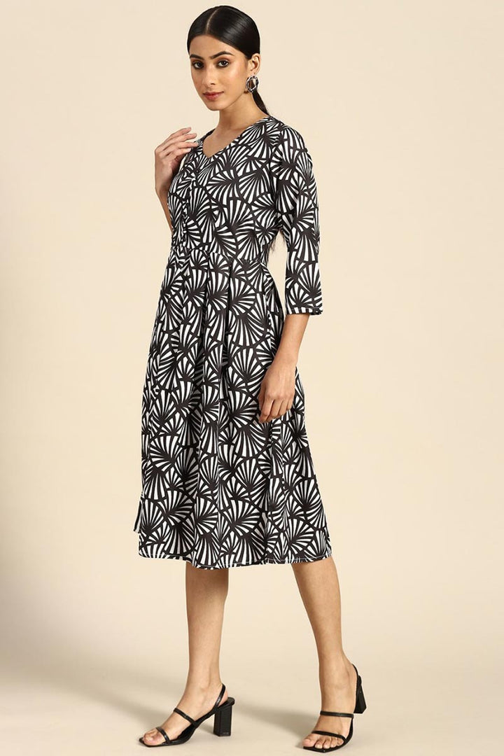 Crepe Fabric Black Color Awesome Kurti