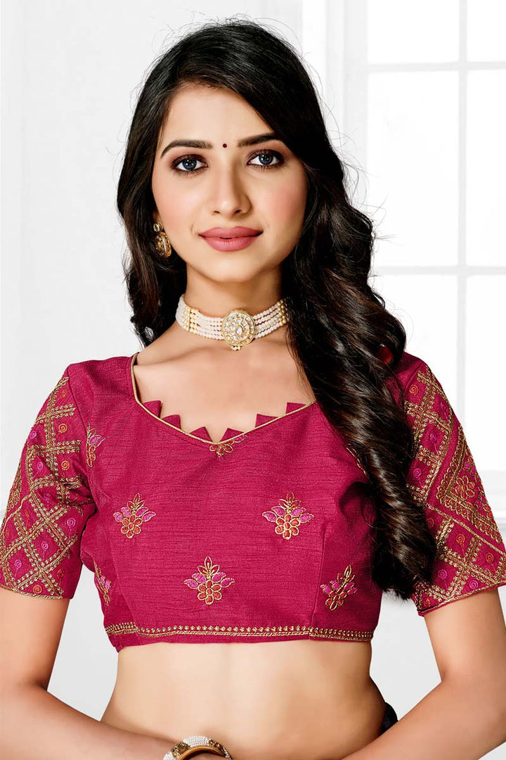 Rust Color Daily Wear Organza Fabric Soothing Saree With Embroidered Blouse