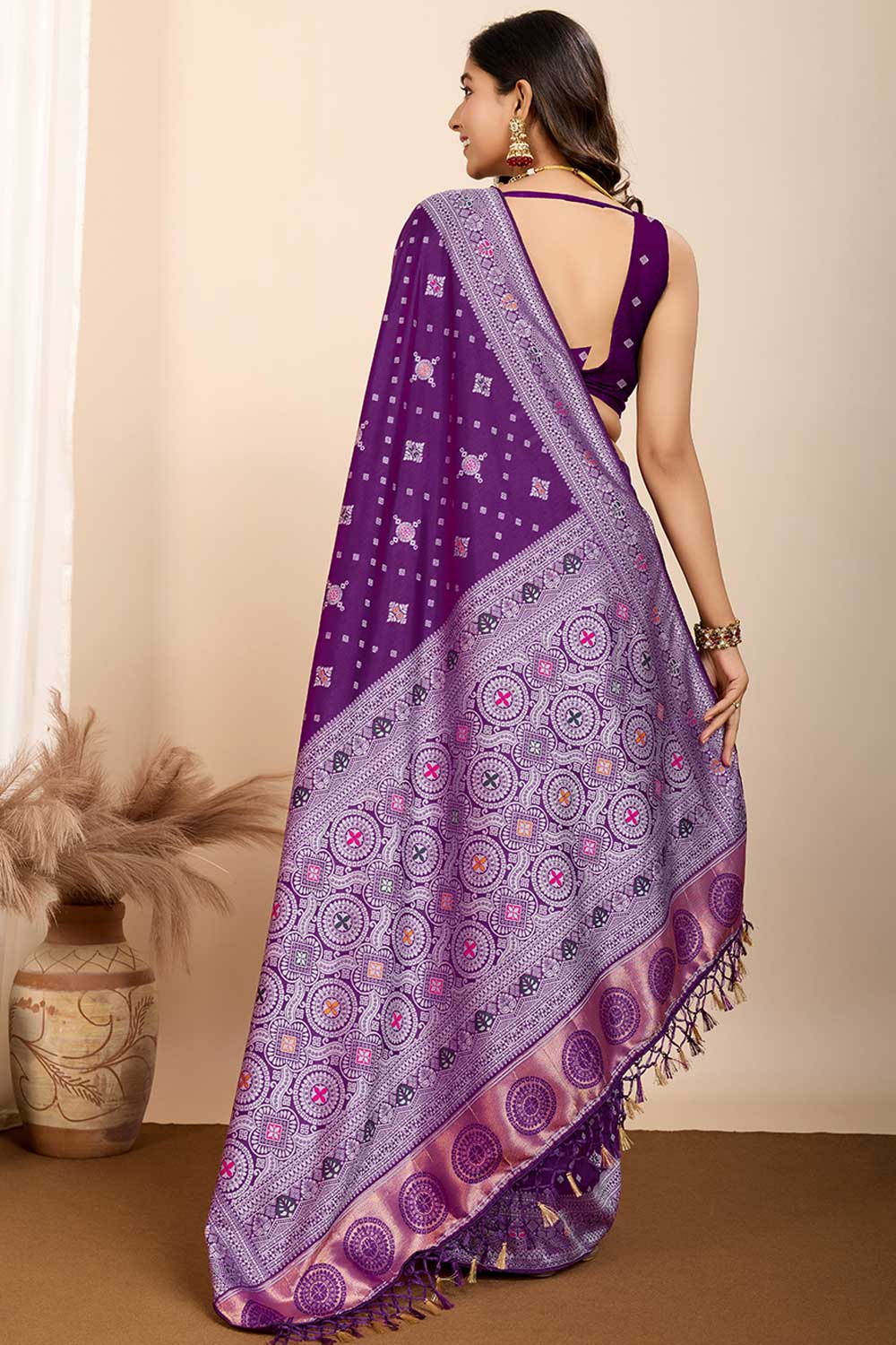 Soothing Woven Meenakari Art Silk Saree In Purple Color