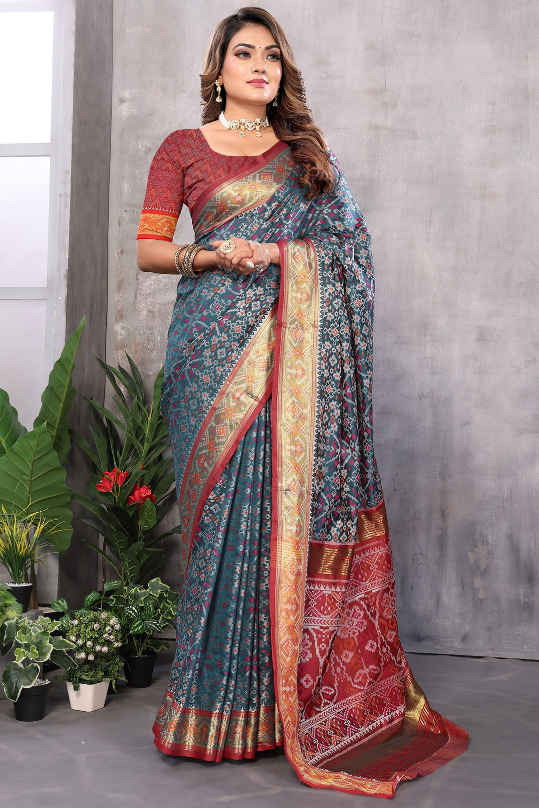 Graceful Jacquard Fabric Grey Color Weaving Patola Saree