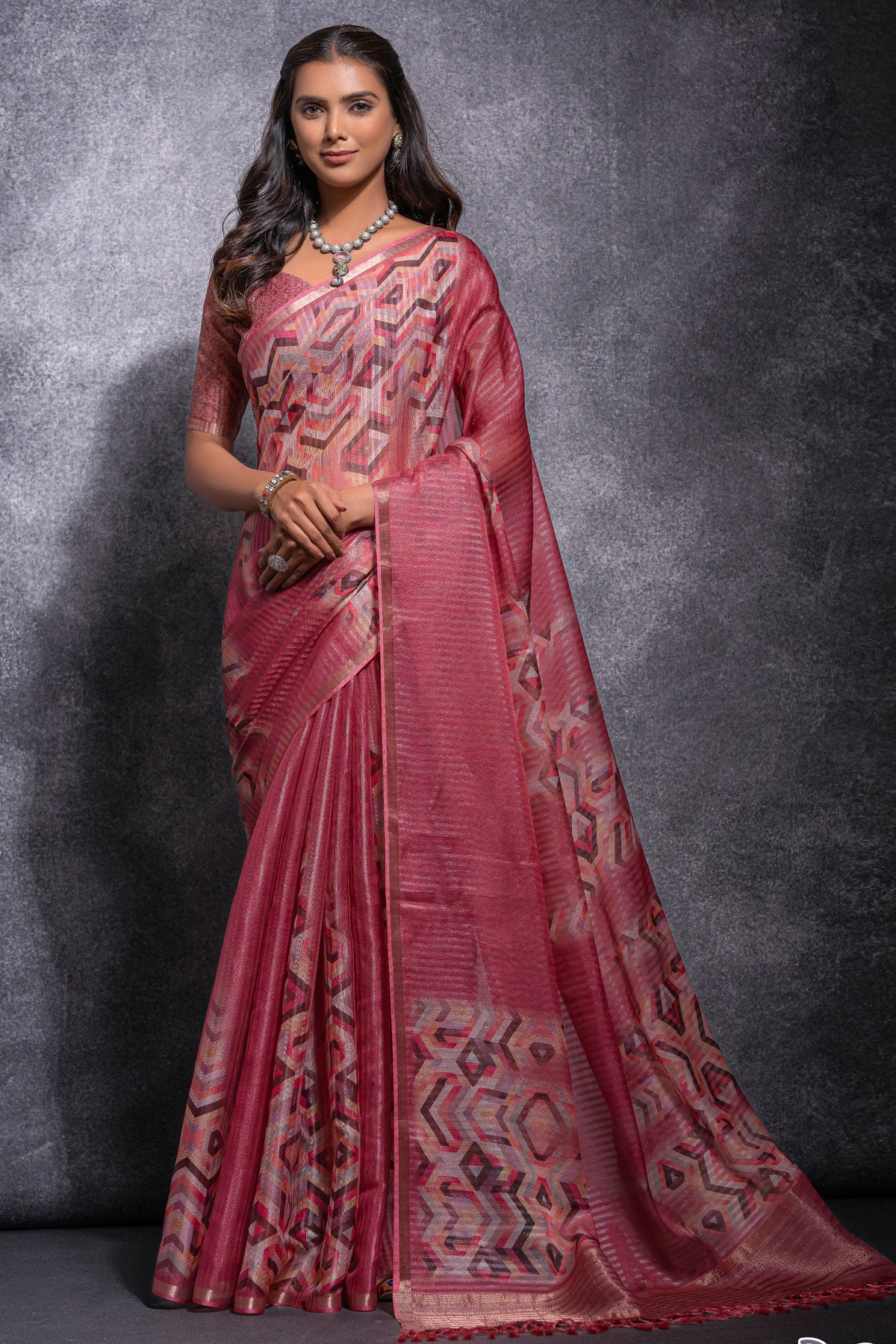 Pink Printed Pure Linen Zari Pattern Saree