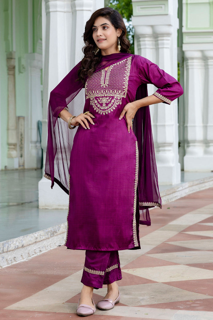 Art Silk Fabric Purple Color Beatific Look Salwar Suit