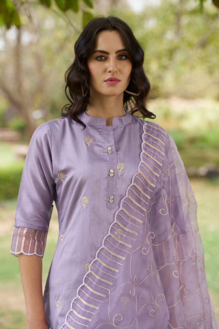 Lavender Color Silk Fabric Coveted Readymade Salwar Suit