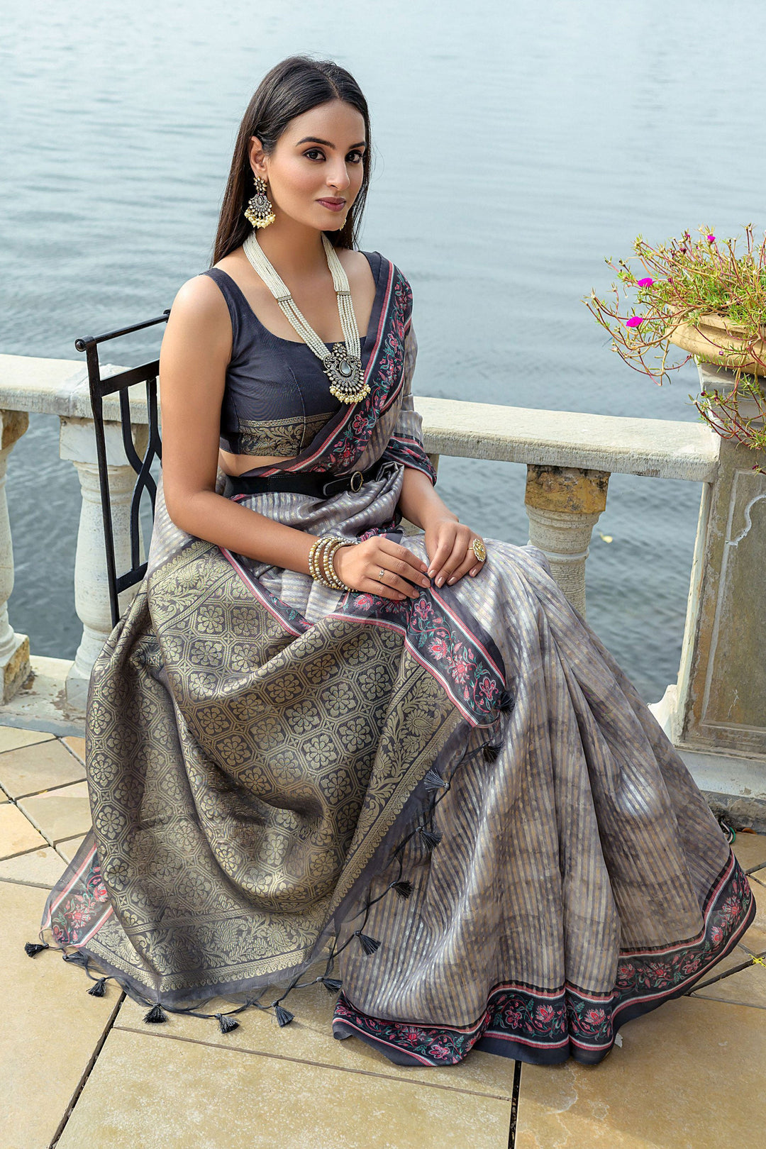 Tempting Art Silk Fabric Grey Color Saree With Printed Work
