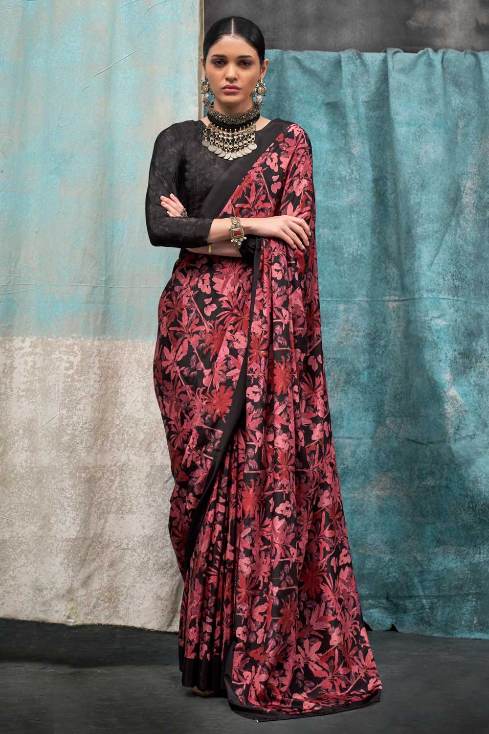 Black Color Glorious Printed Crepe Fabric Saree