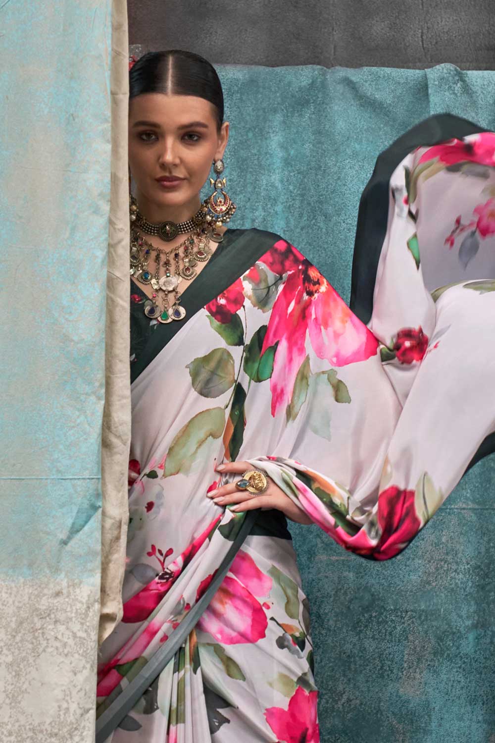 Alluring Off White Color Printed Crepe Fabric Saree