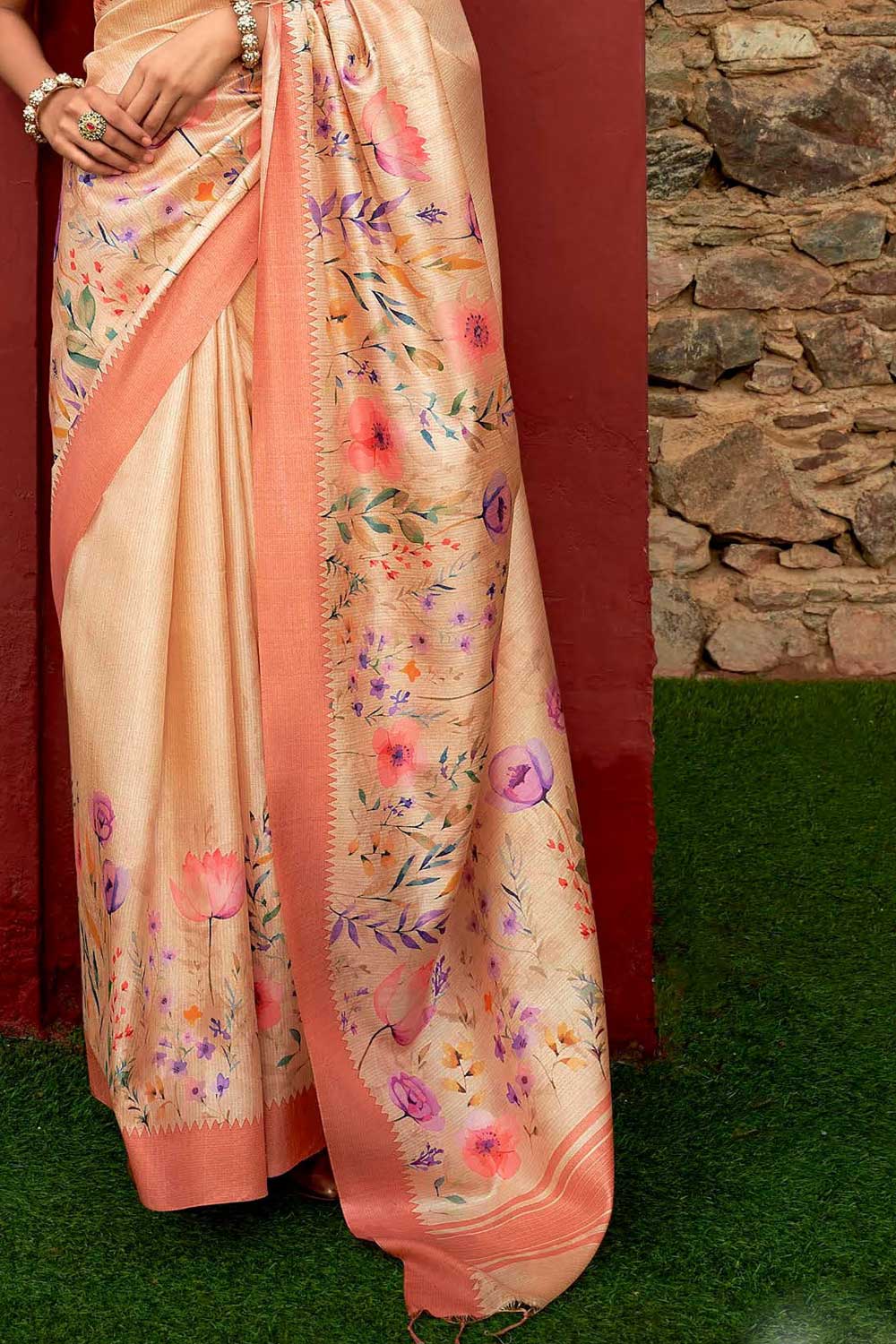 Peach Color Art Silk Fabric Engaging Floral Printed Saree