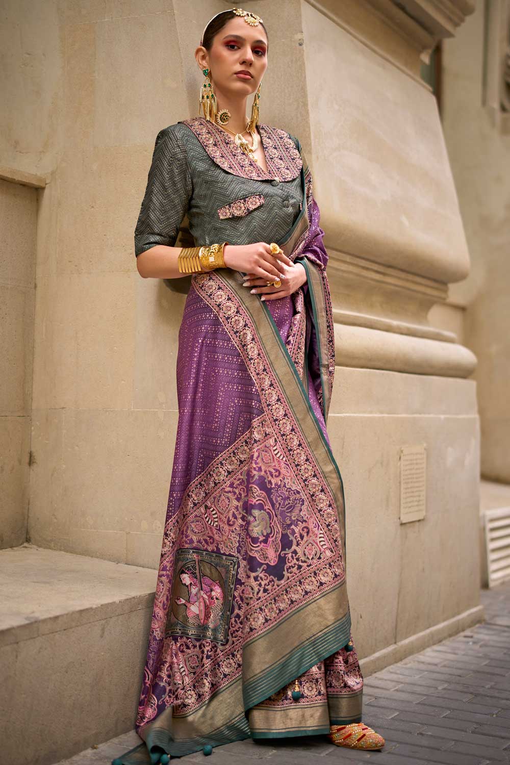 Incredible Viscose Fabric Purple Color Printed Saree