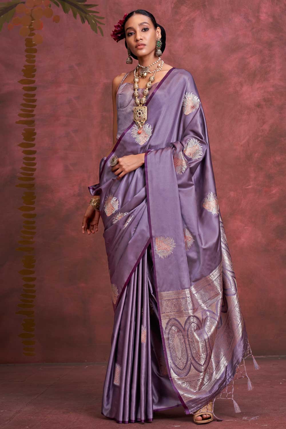 Banarasi Zari Weaving Captivating Lavender Color Satin Handloom Silk Saree