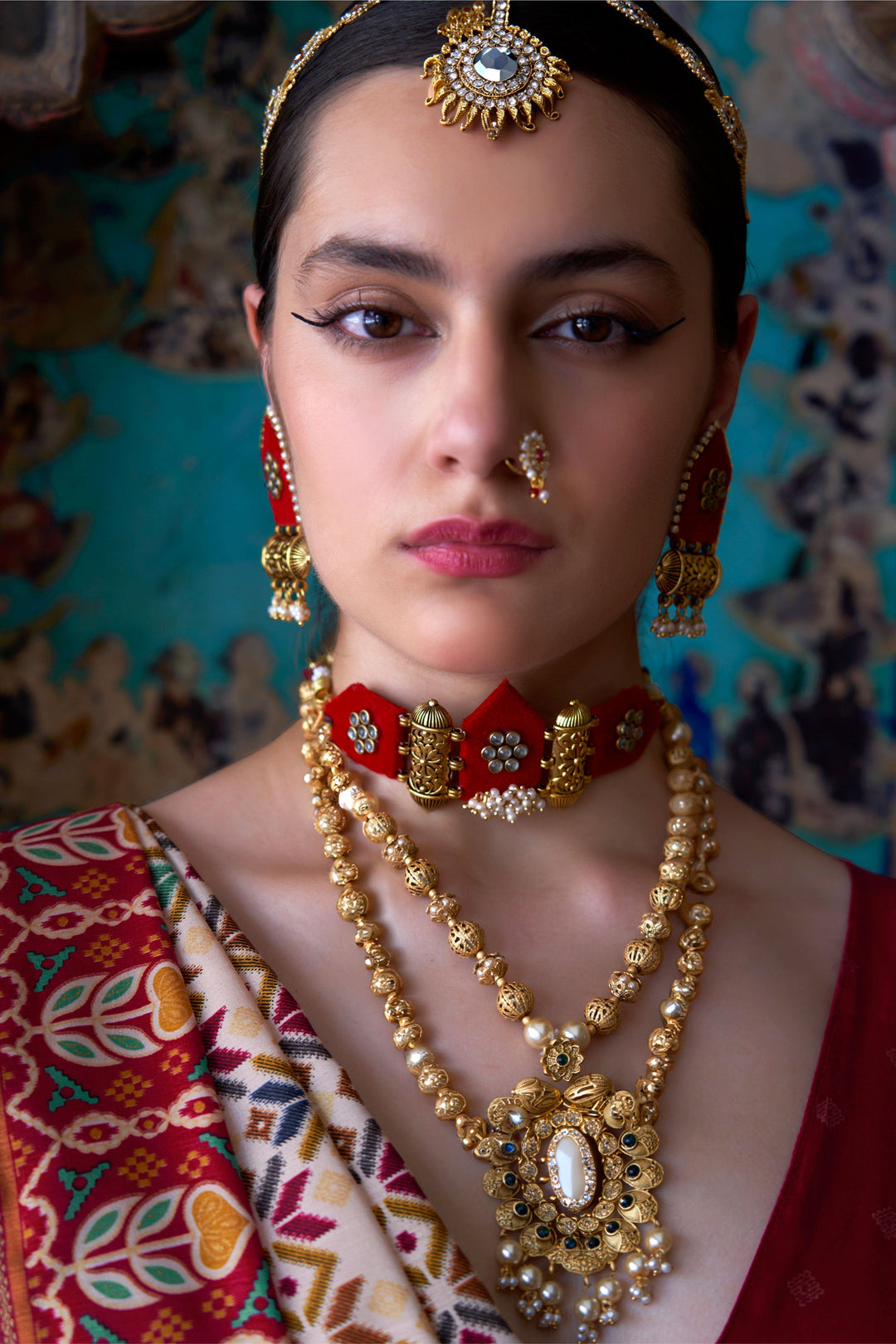 Off White Color Art Silk Fabric Engaging Patola Printed Saree