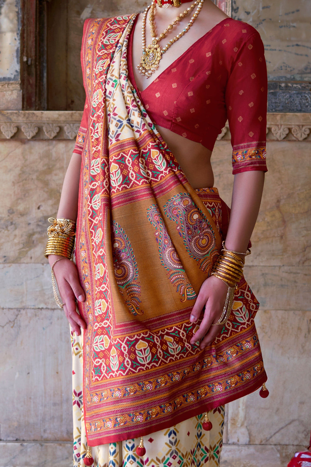 Off White Color Art Silk Fabric Engaging Patola Printed Saree