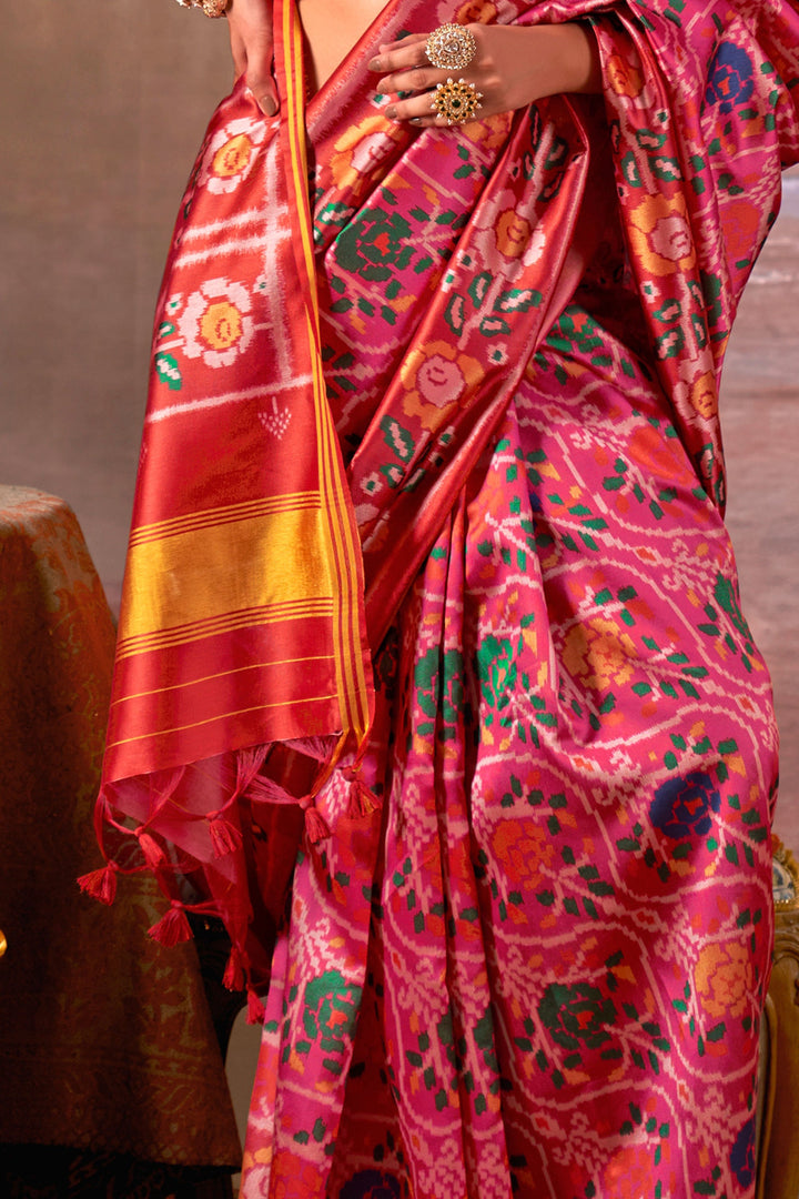Appealing  Art Silk Fabric Patola Printed Saree In Pink Color