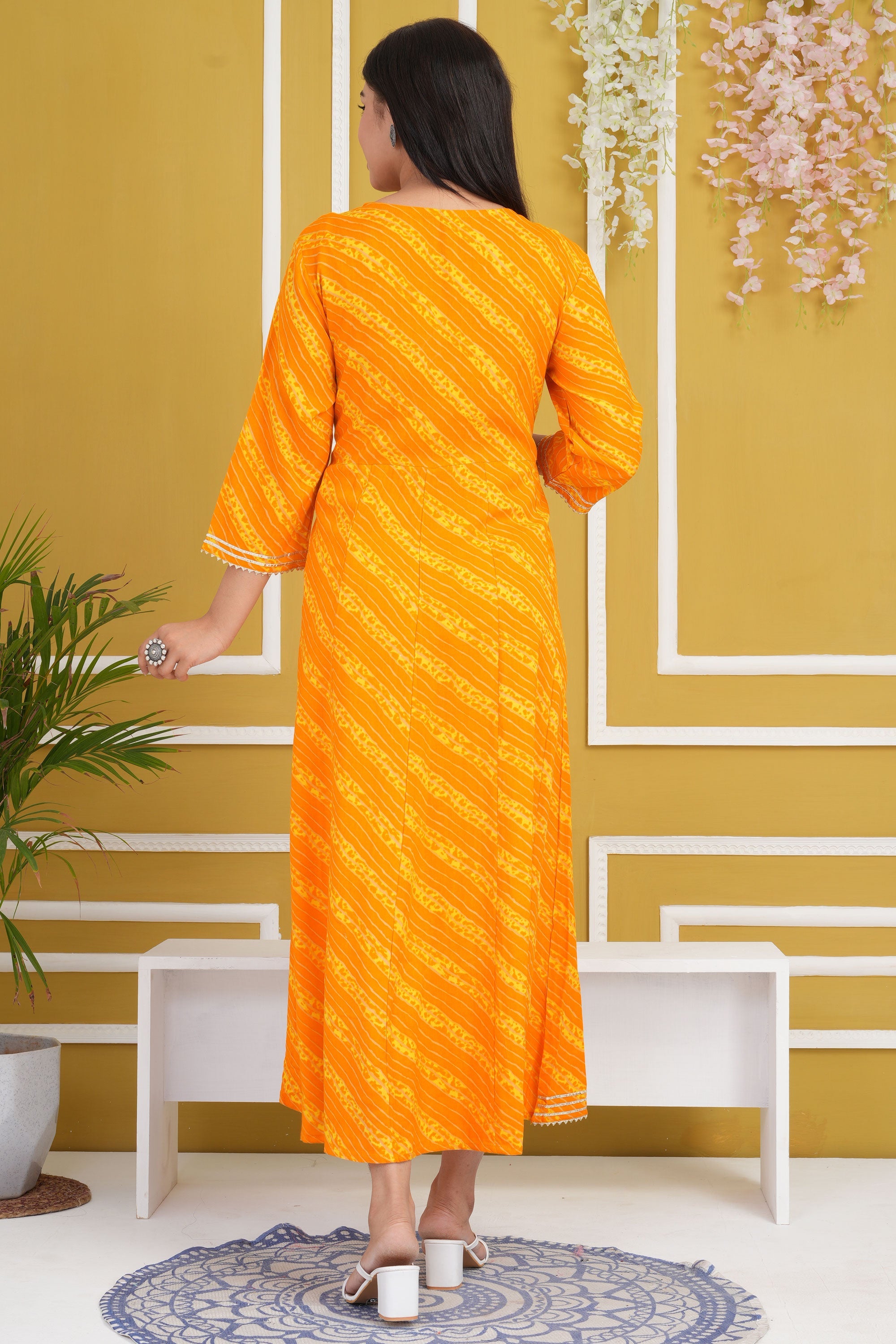 Graceful Cotton Rayon Yellow Color Readymade Kurti