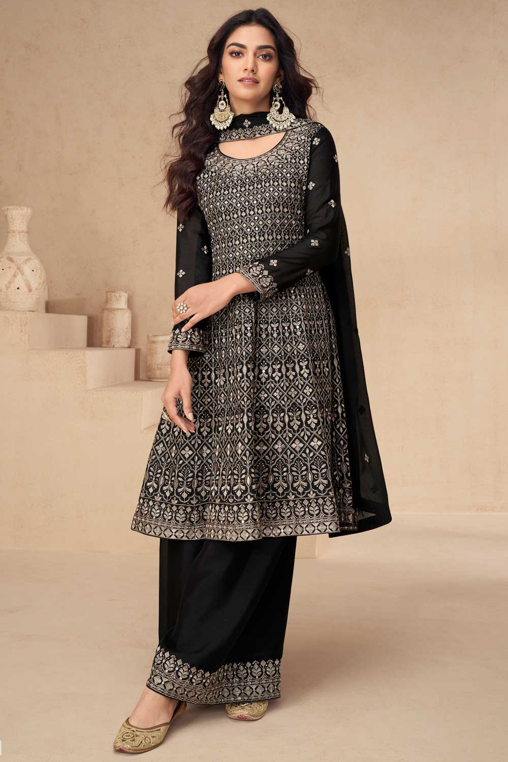 Black Color Chinon Silk Fabric Charming Palazzo Suit