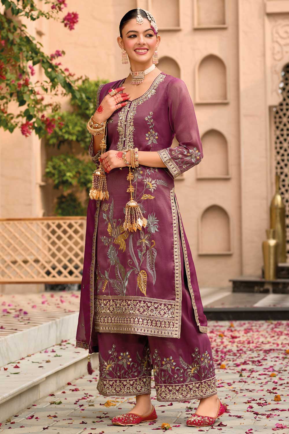 Fancy Fabric Captivating Pink Color Readymade Salwar Suit