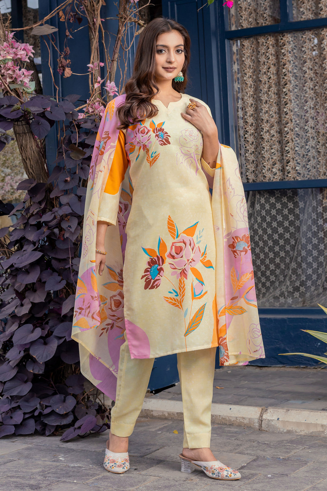 Tempting Cotton Fabric Cream Color Readymade Printed Salwar Suit