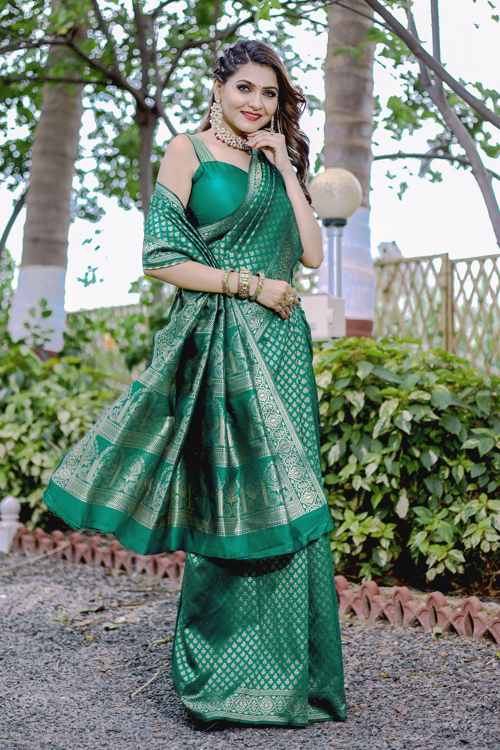 Engaging Green Color Banarasi Silk Saree With Weaving Work | Buy Online India