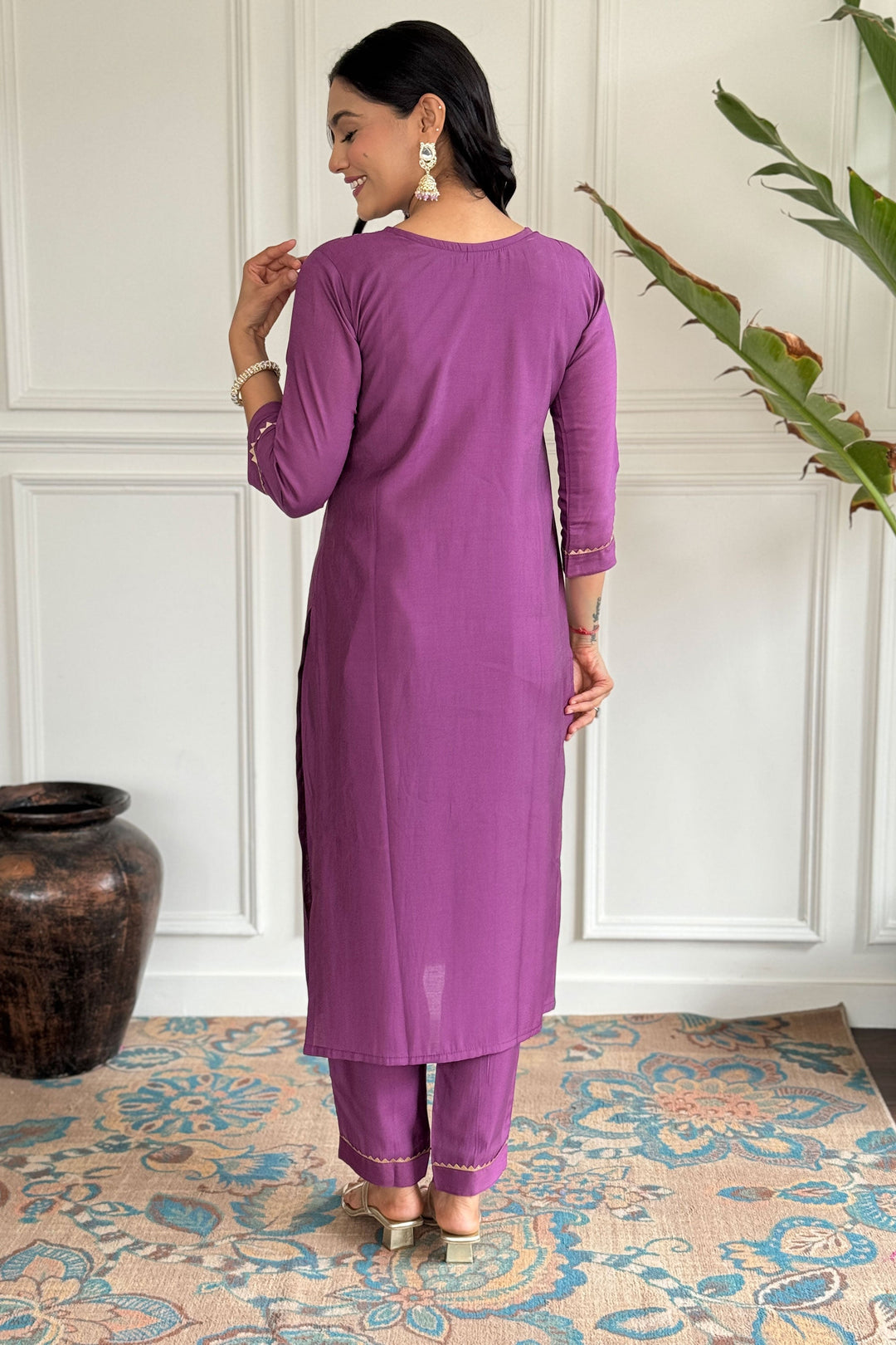 Lavender Color Sober Readymade Dress In Viscose Fabric