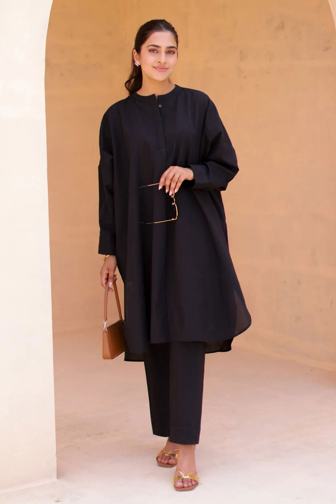 Engaging Black Color Cotton Fabric Readymade Kurti With Bottom | Buy Online India