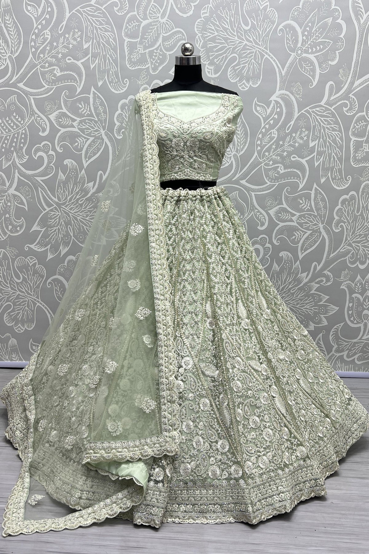 Sangeet Wear Wear Sea Green Color Glorious Lehenga In Net Fabric