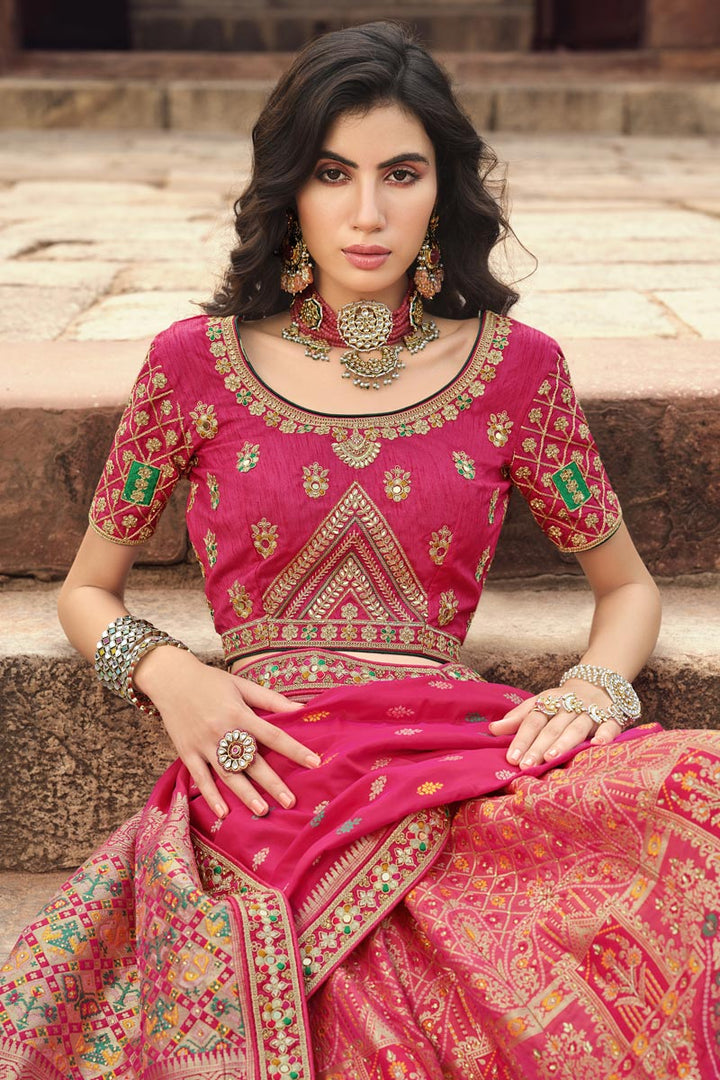 Pink Color Silk Fabric Ravishing Wedding Wear Lehenga