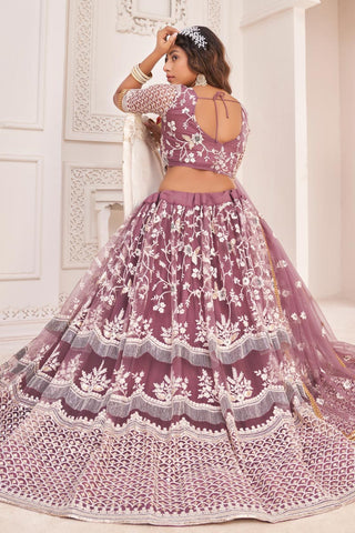 Net Fabric Sangeet Wear Fashionable Embroidered Lehenga In Pink Color