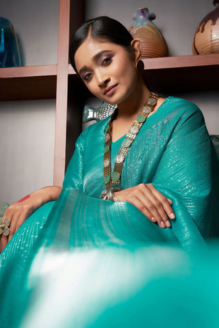 Kanjivaram Silk Teal Saree With Winsome Weaving Work