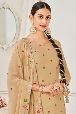 Cream Elegant Embroidered Georgette Salwar Suit