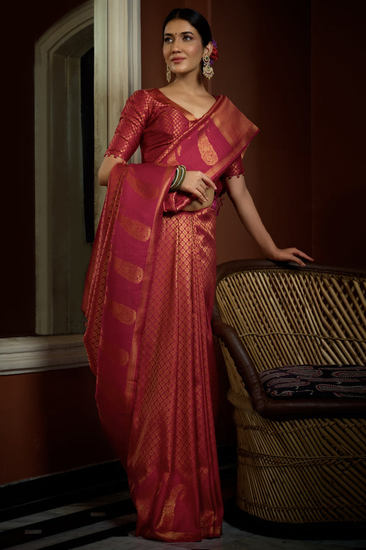 Riveting Silk Weaving Designs Saree In Pink Color
