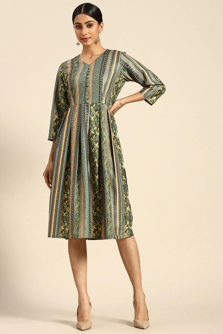 Aristocratic Green Color Crepe Fabric Kurti