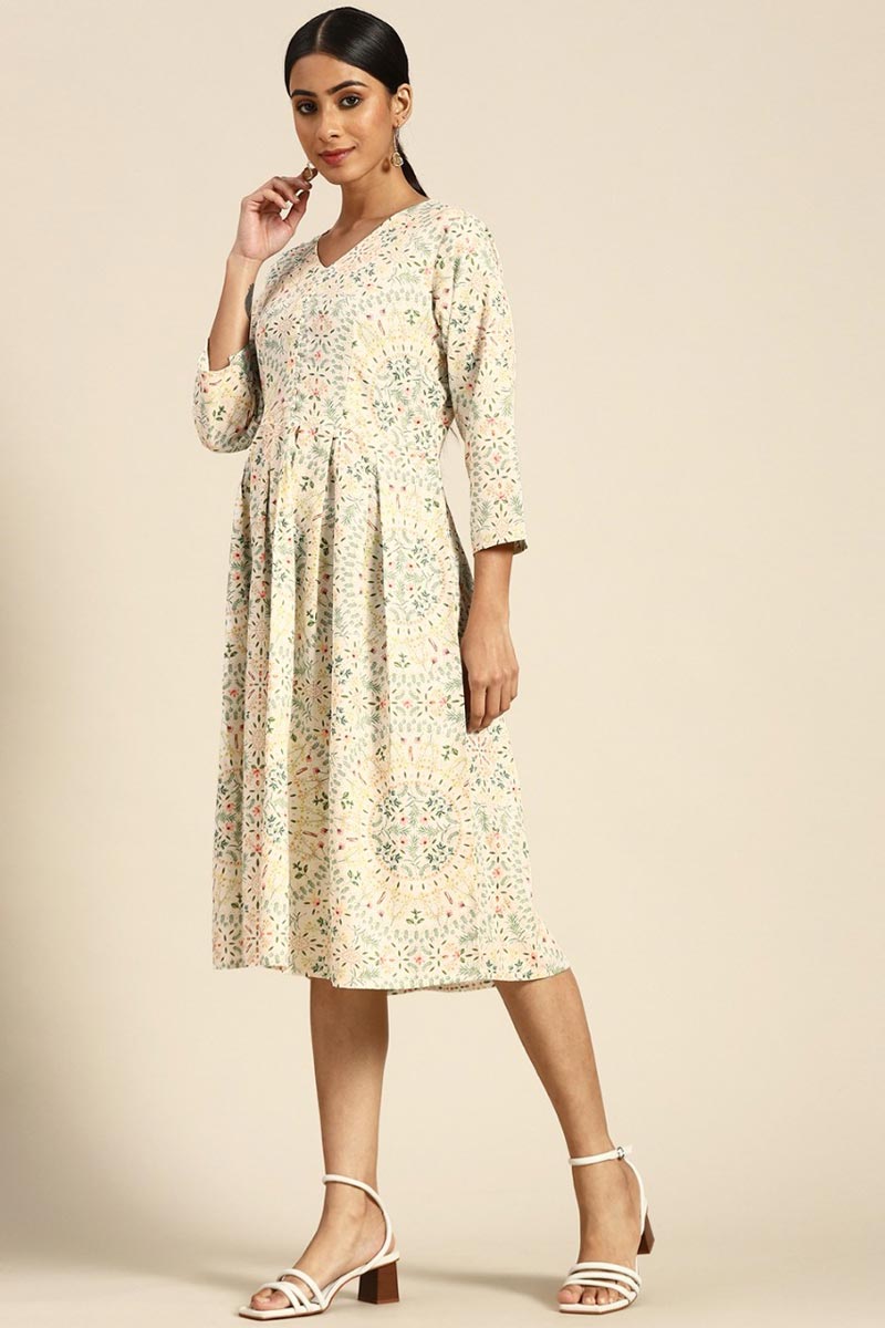 Elegant Off White Color Crepe Fabric Kurti