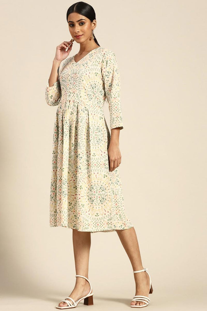 Elegant Off White Color Crepe Fabric Kurti