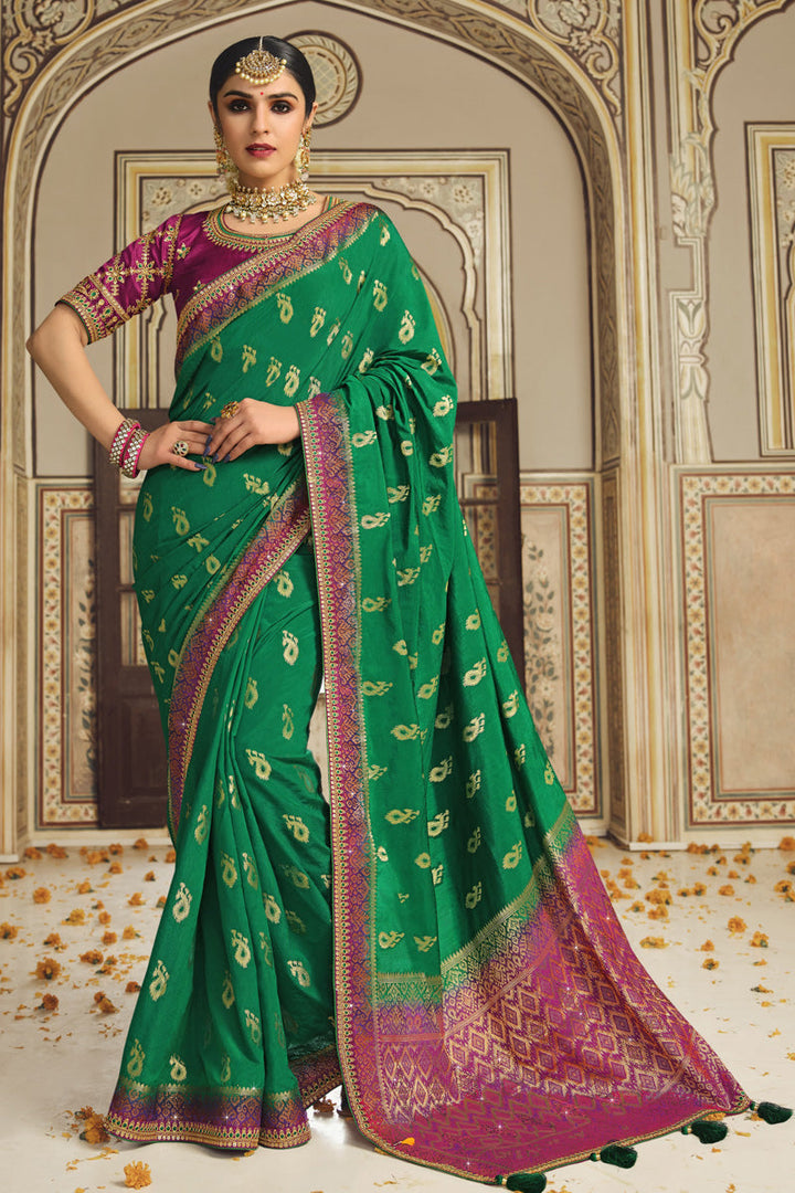 Alluring Emerald Green Banarasi Silk Saree With Designer Blouse