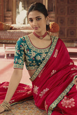 Load image into Gallery viewer, Solid Viscose Fabric Embroiderd Work On Saree In Red Color
