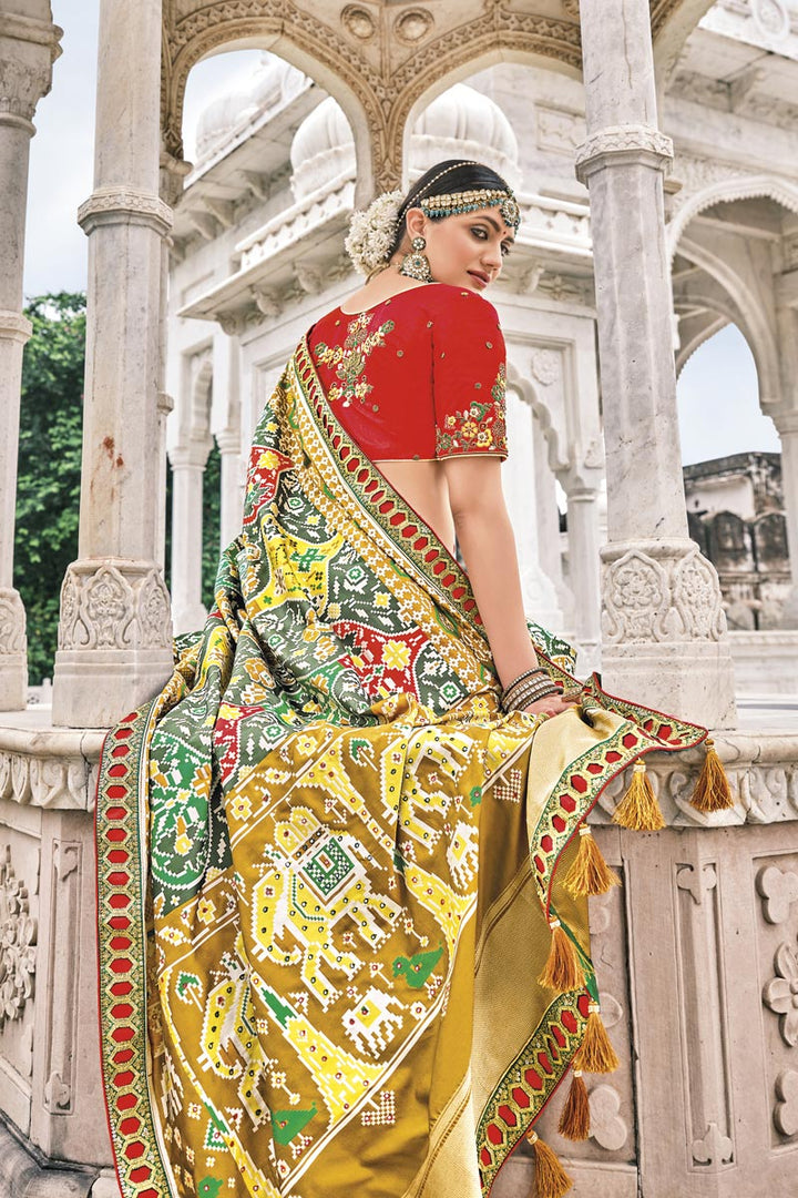 Silk Fabric Classic Sangeet Wear Mehendi Green Color Border Work Saree