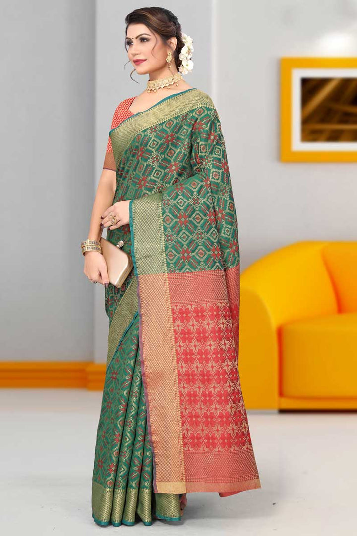Engaging Green Color Art Silk Fabric Weaving Work Saree