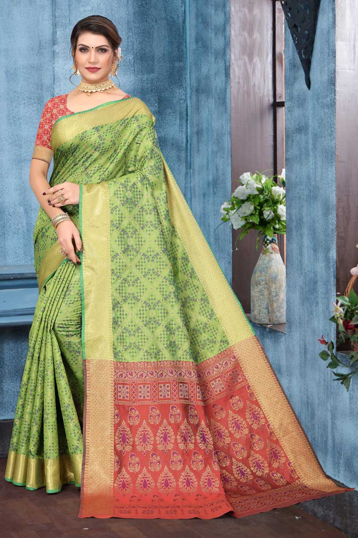 Alluring Green Color Patola Silk Fabric Saree With Jacquard Work