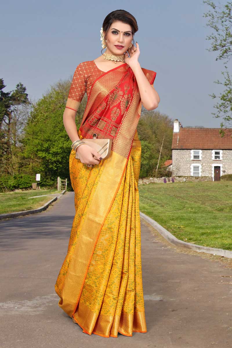 Bewitching Jacquard Work On Yellow Color Saree In Patola Silk Fabric