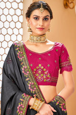 Load image into Gallery viewer, Border Work Art Silk Fabric Black Color Provocative Saree
