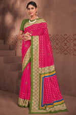 Load image into Gallery viewer, Engaging Pink Color Art Silk Fabric Foil Printed Saree
