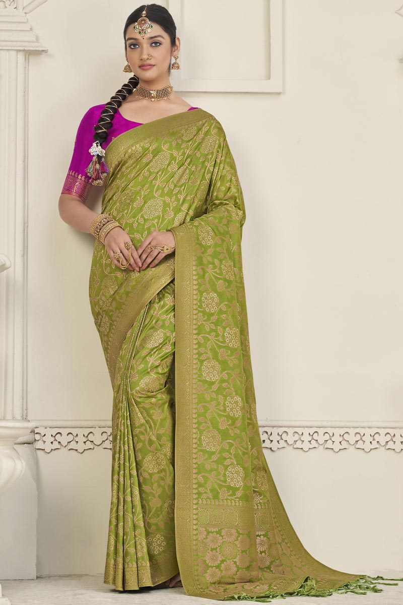 Green Jacquard Work Appealing Dola Silk Saree