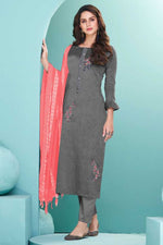 Load image into Gallery viewer, Cotton Fabric Lovely Grey Color Salwar Suit With Pink Dupatta
