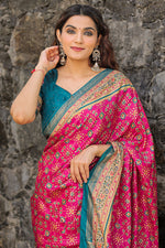 Load image into Gallery viewer, Party Look Rani Color Printed Patola Dola Silk Fabric Saree