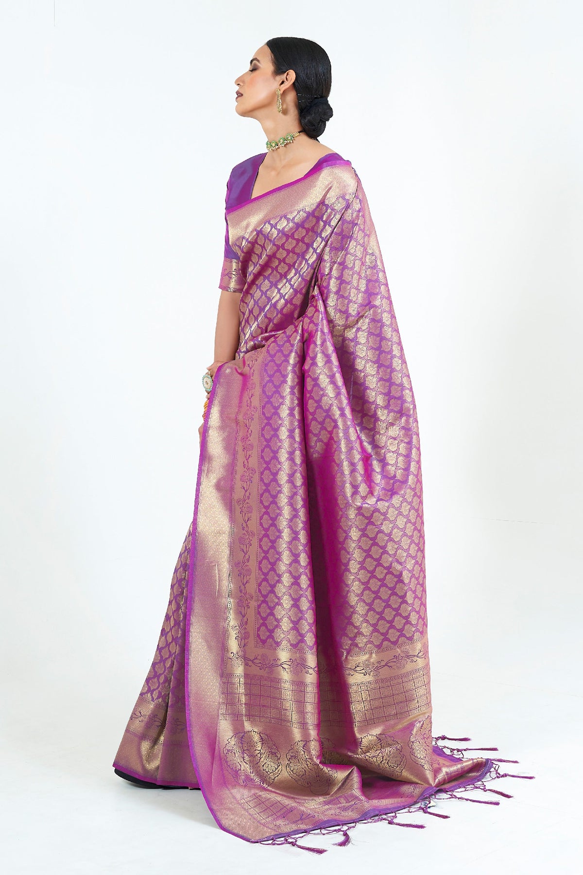 Engaging Purple Color Pure Weaving Silk Saree With Handloom Pallu