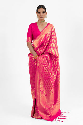 Dazzling Rani Color Handloom Weaving Saree In Silk Fabric