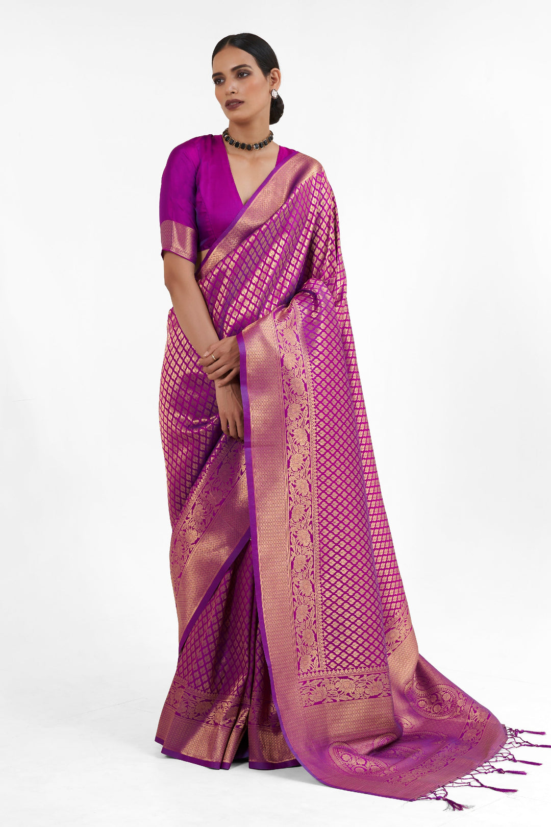 Marvelous Silk Handloom Weaving Saree In Purple Color