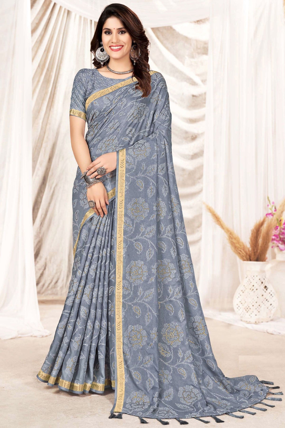 Casual Look Art Silk Printed Saree In Grey Color