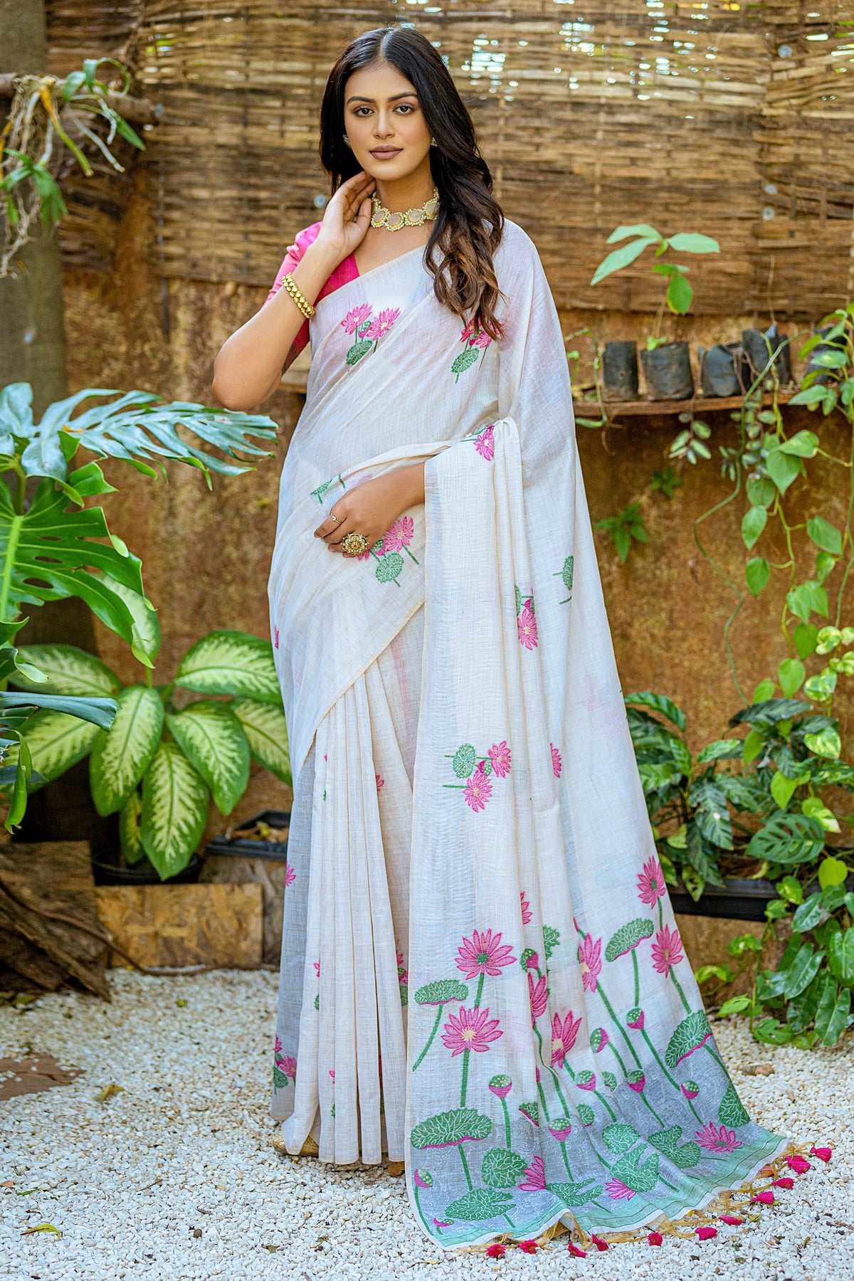 Weaving Work Muga Cotton Fabric Off White Casual Saree