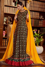 Load image into Gallery viewer, Green Color Cotton Fabric Printed Designs Soothing Anarkali Suit
